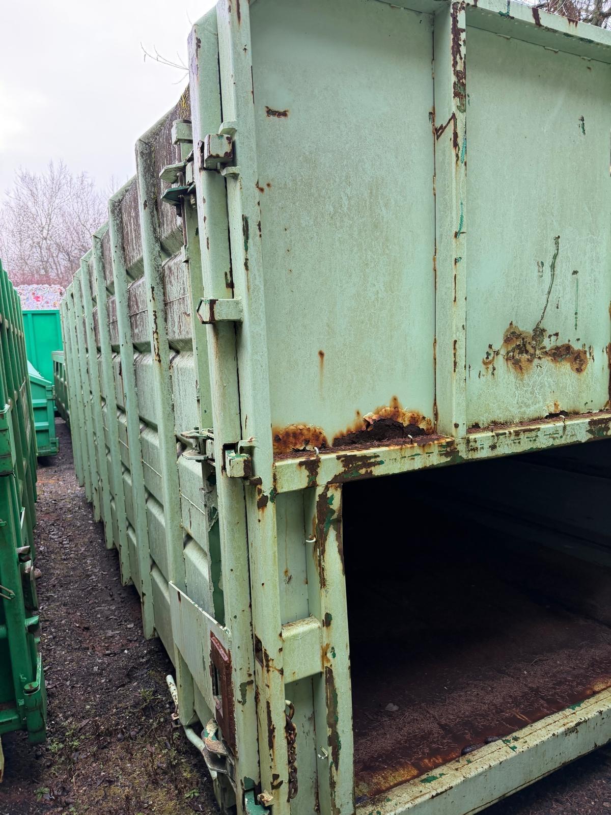 Verschiedene Presscontainer - Abrollcontainer 20m³ 2