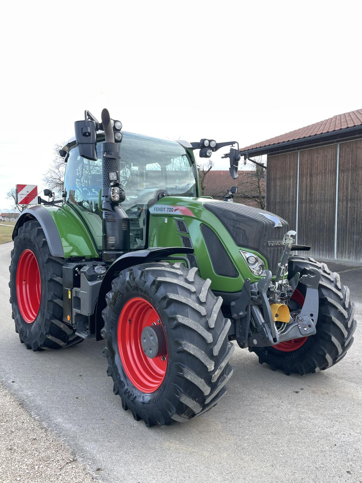 Schlepper Fendt 720 Profiplus 3