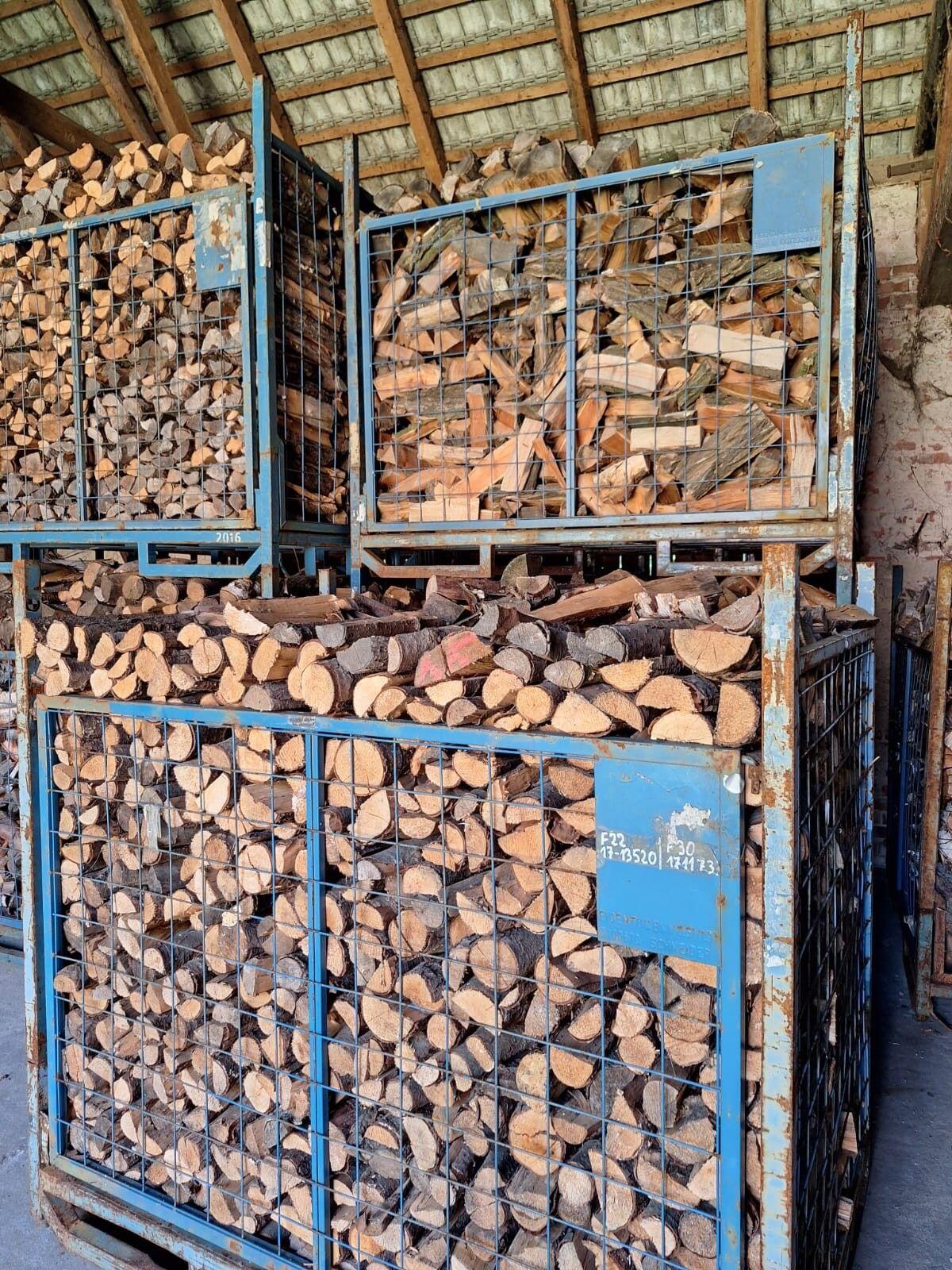 Brennholz Holzregale Industriebox Gitterboxen Container 2