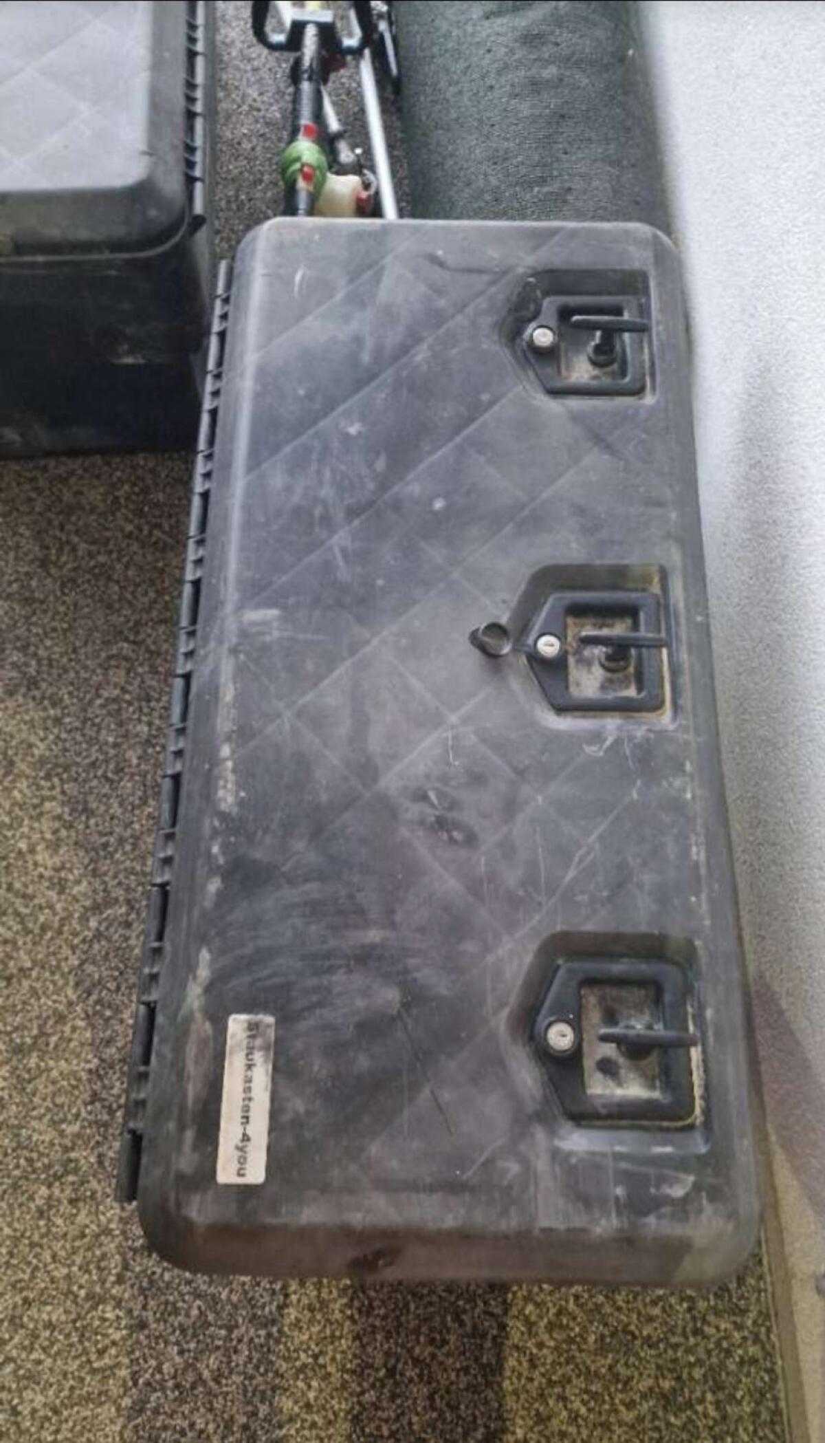 Staubbox Kiste Koffer Lkw Bus Anhänger 3