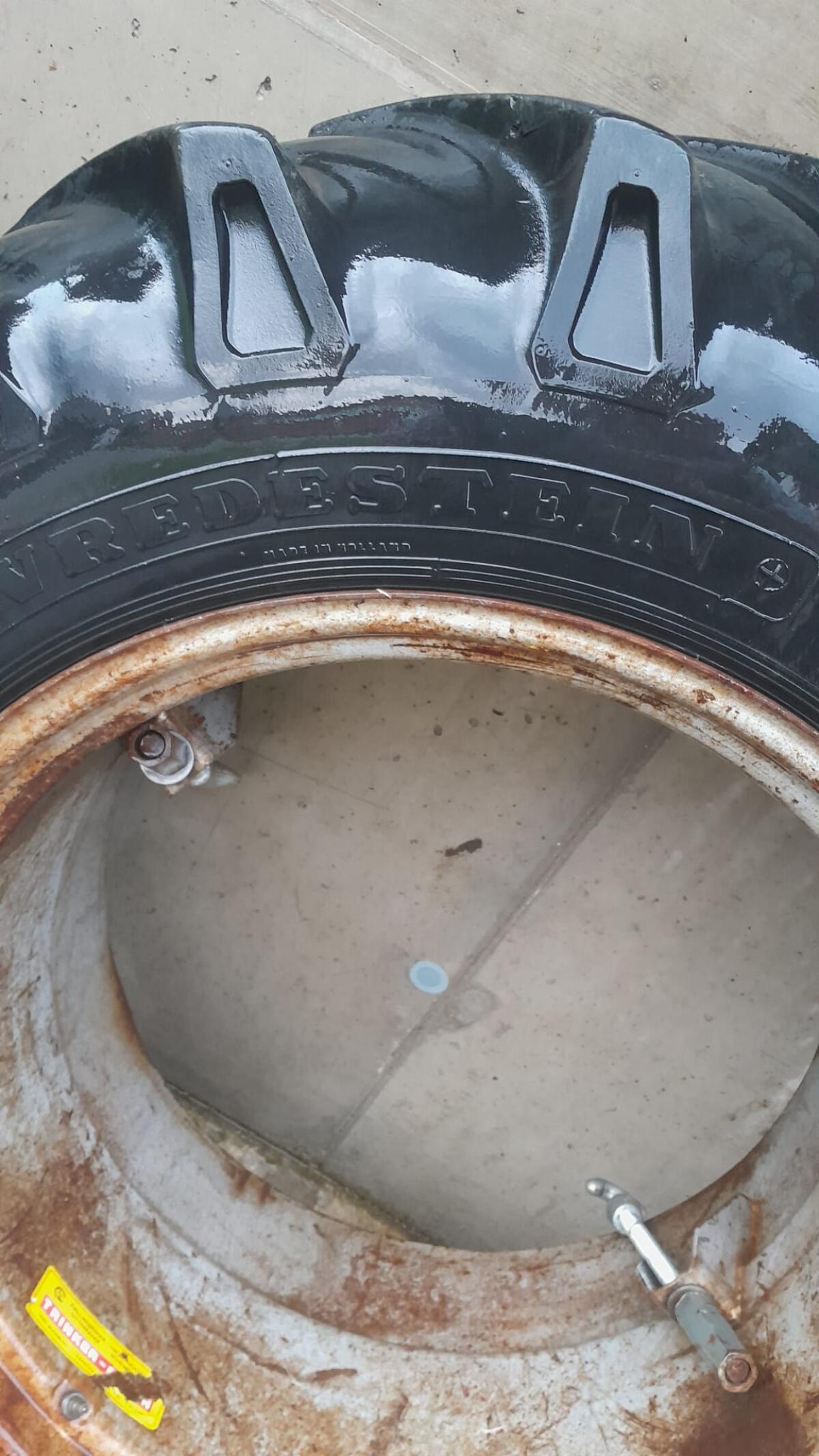 Trinker Zwillingsräder 14,9-30 3