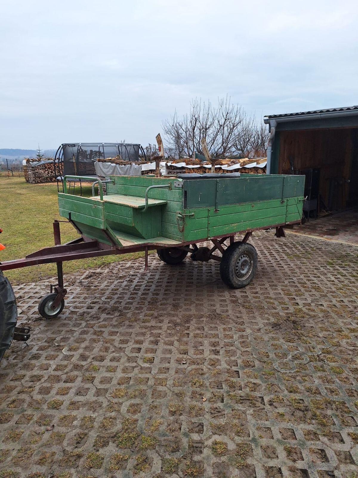 Traktor Einachs Anhänger 2