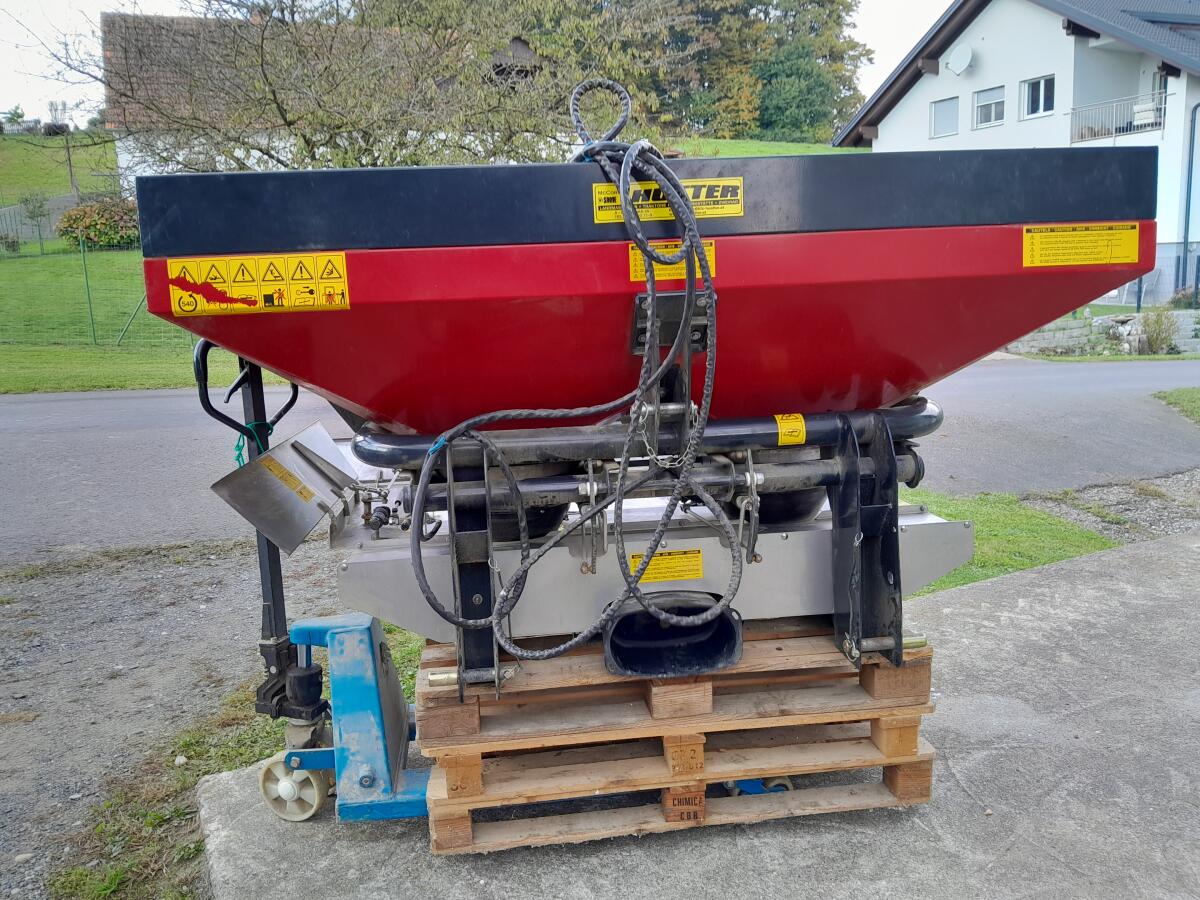 Düngerstreuer Landgut Apollo 600l mit 350l Trichteraufsatz 2