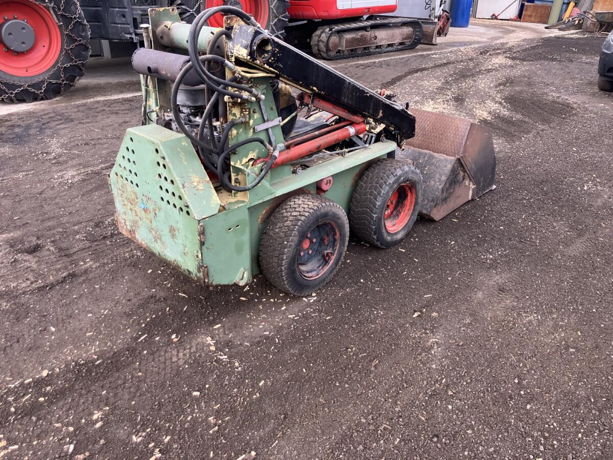 Hoflader - Kompaktlader 3