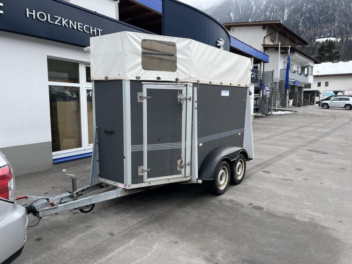 Anhänger Humbaur 3