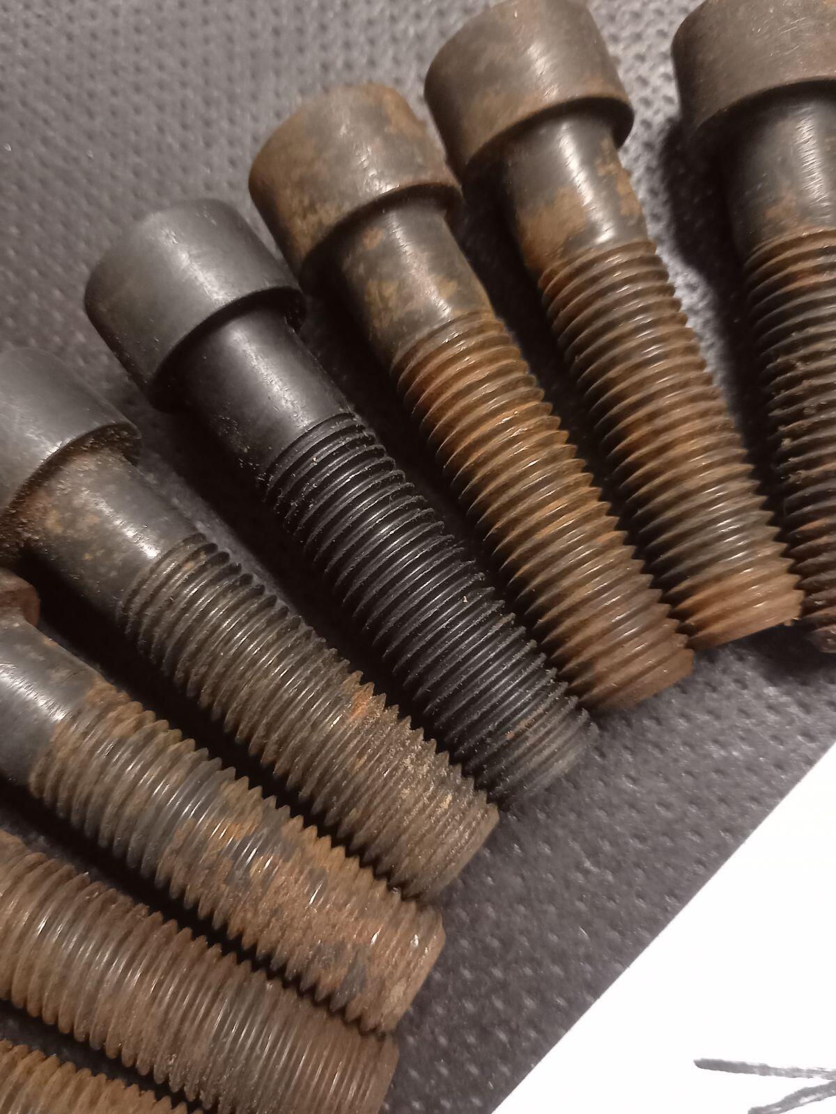 25 Inbus Schrauben 16x65 Güte 8.8 3