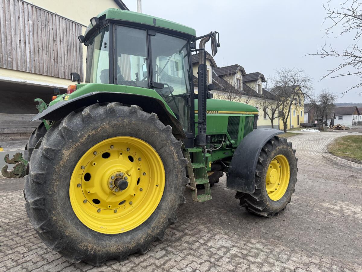 John Deere 7800 2