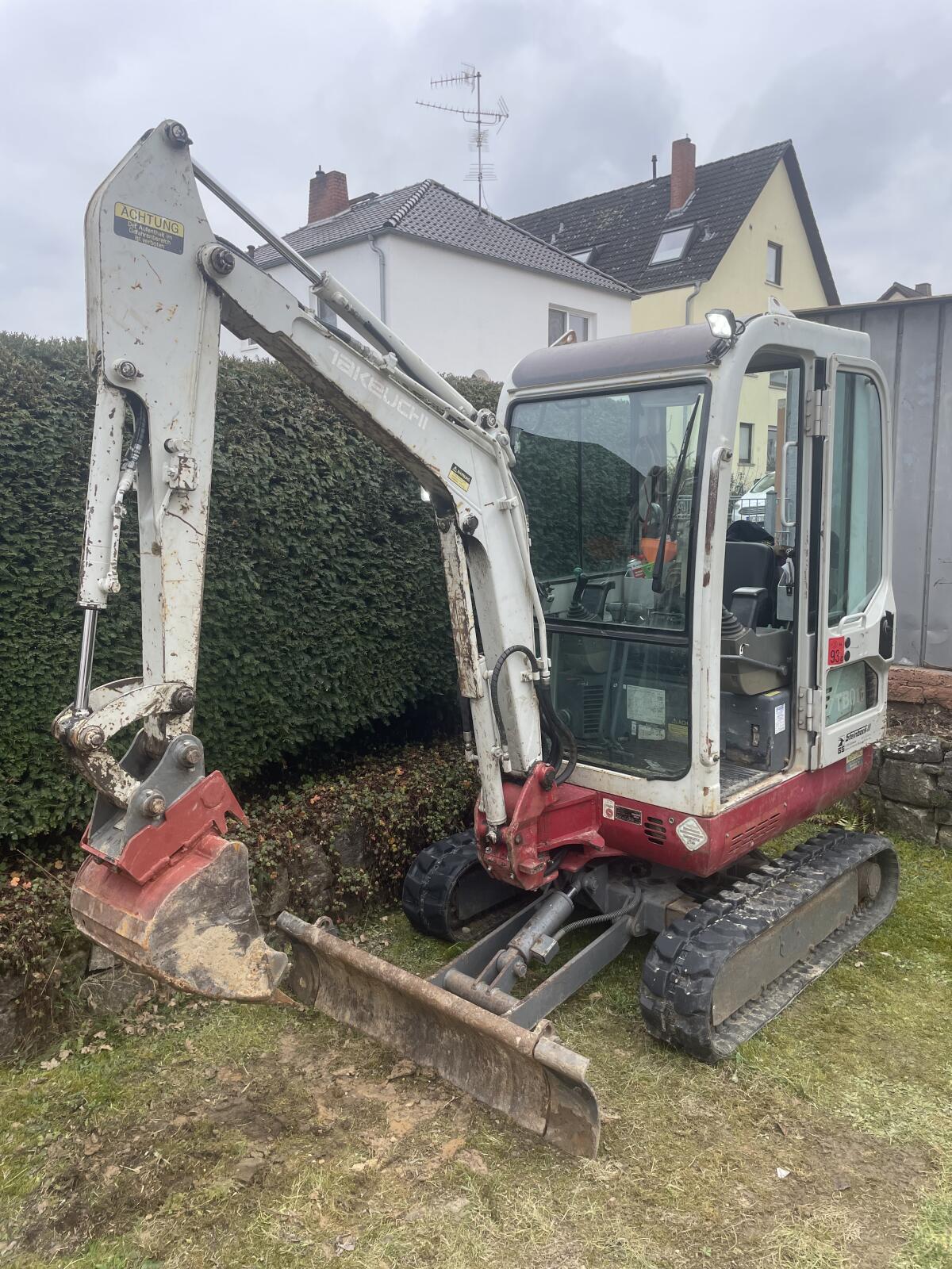Mini-Bagger Takeuchi TB 016 2