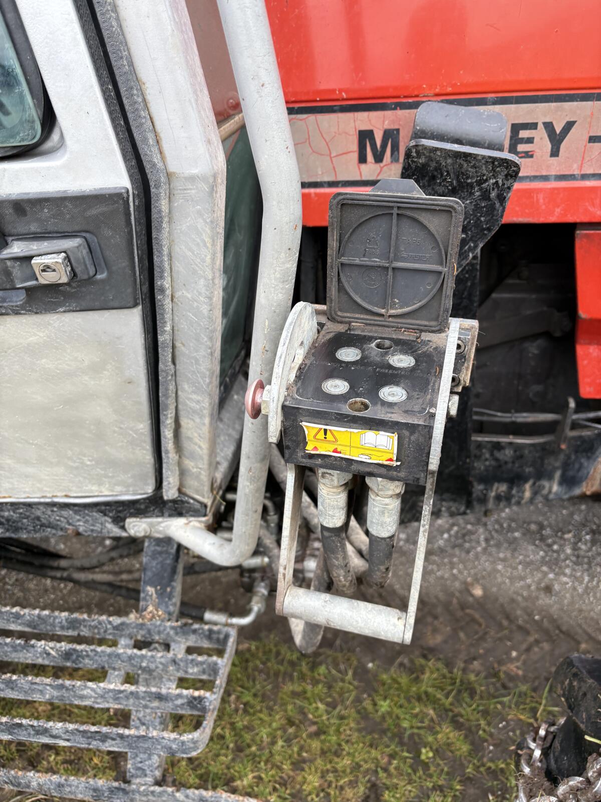 Massey Ferguson 3060 2
