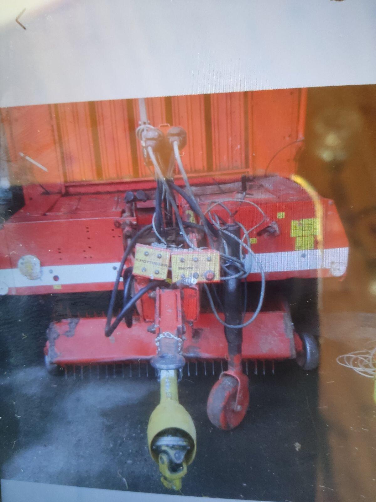 Pöttinger Ernteprofi II 2