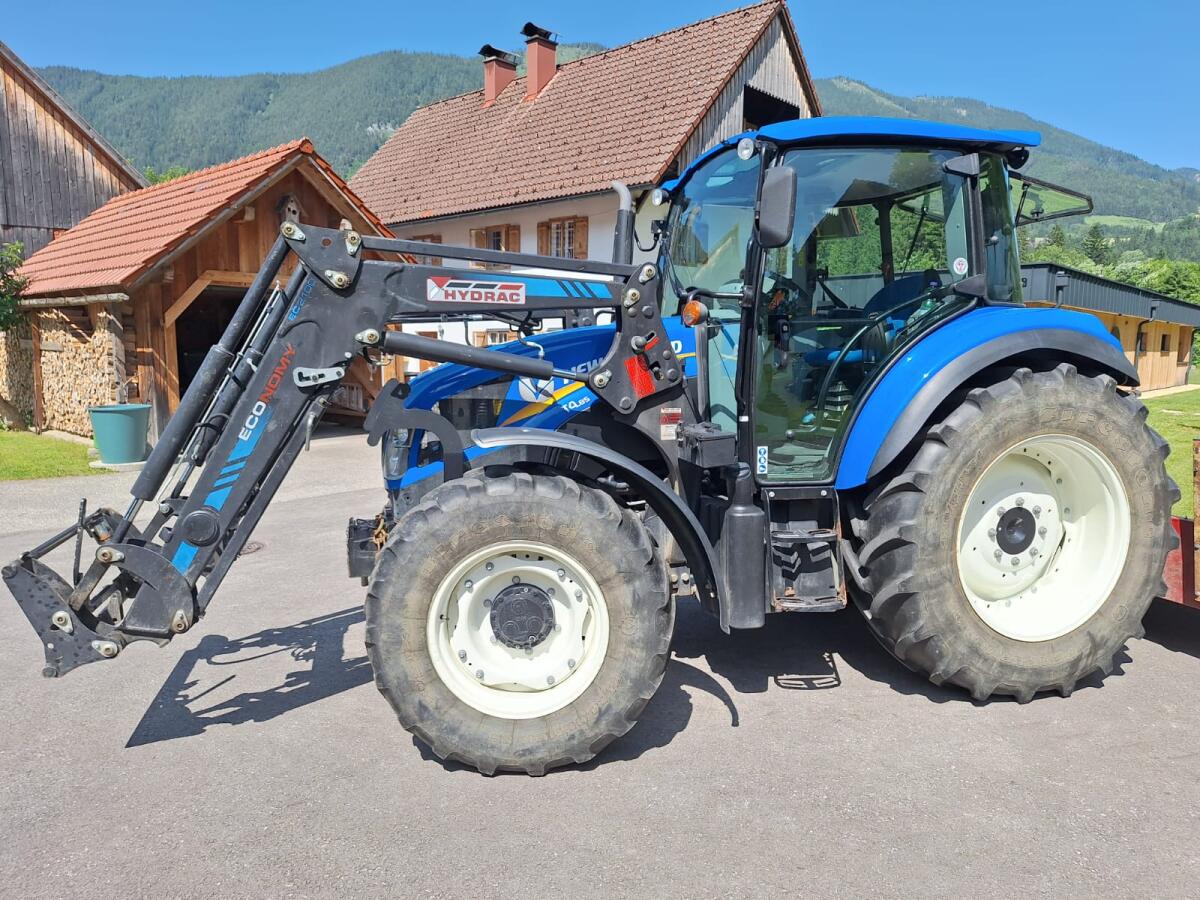 New Holland T4.75 2