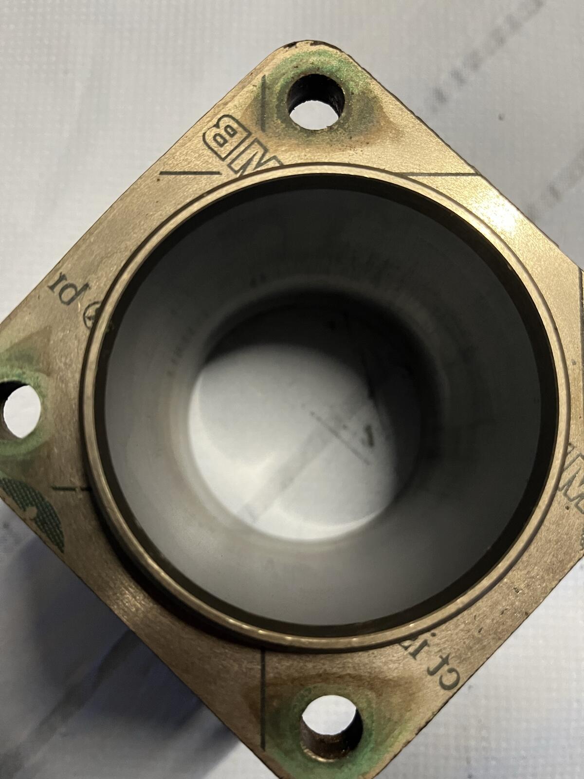 Gebrauchter Zylinder für Luftpresser von einem Deutz 5100 3