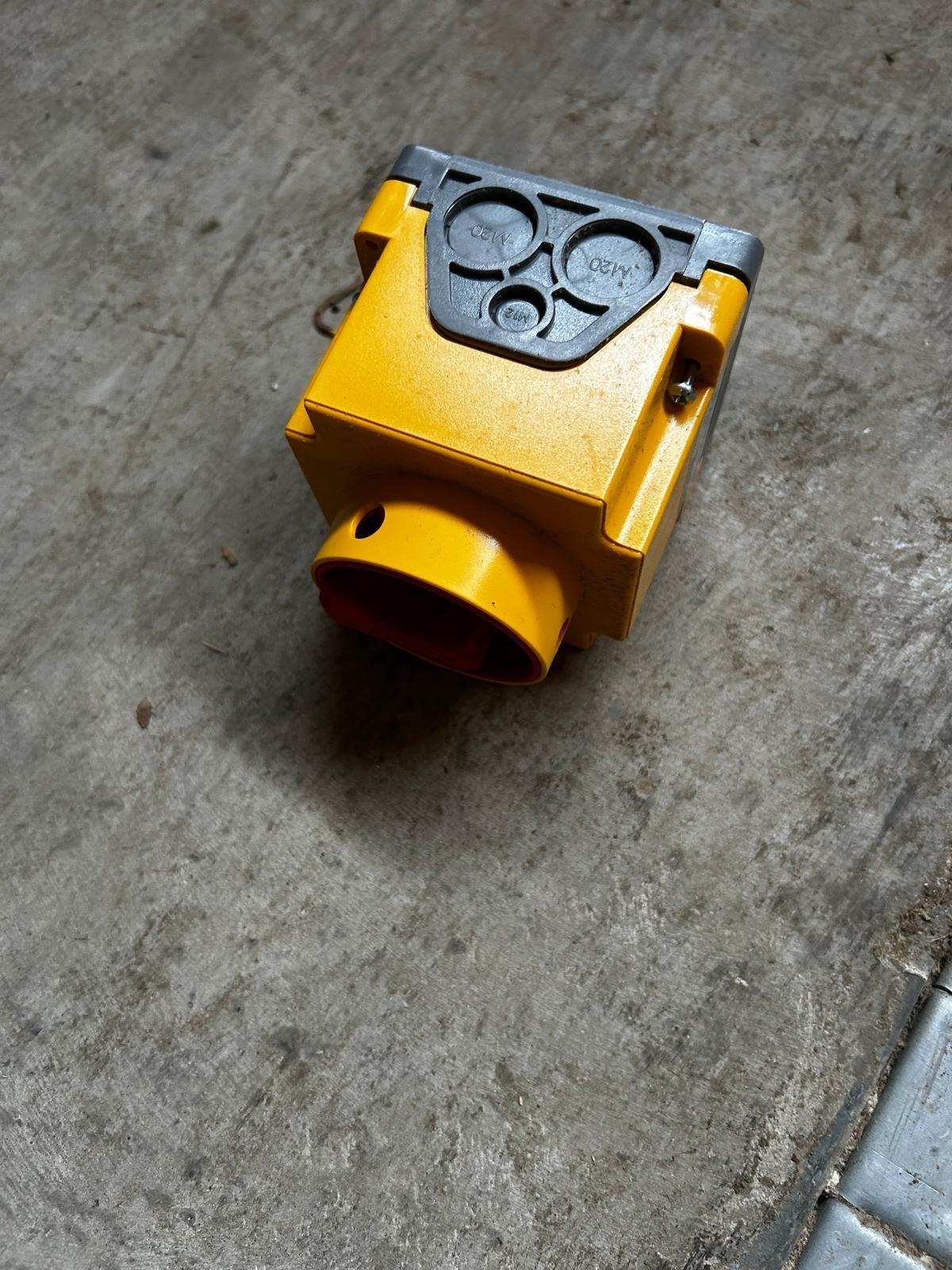 Hauptschalter Agrotel 2