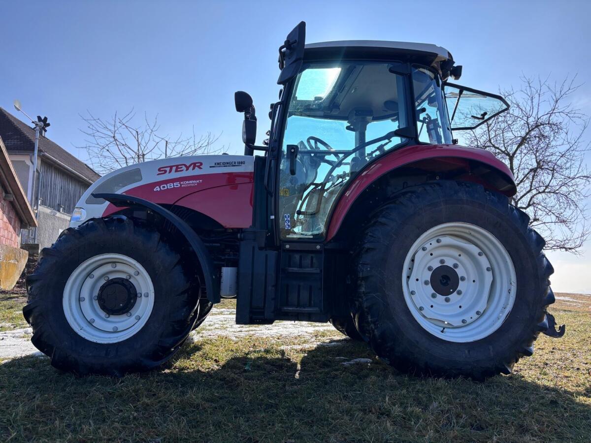 Steyr 4085 Kompakt 2