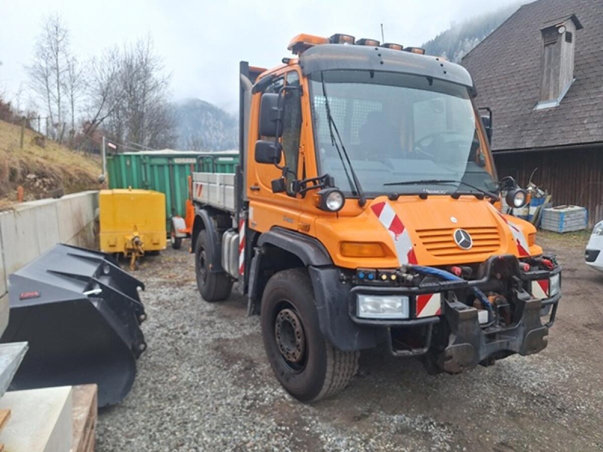Unimog U 400. 2