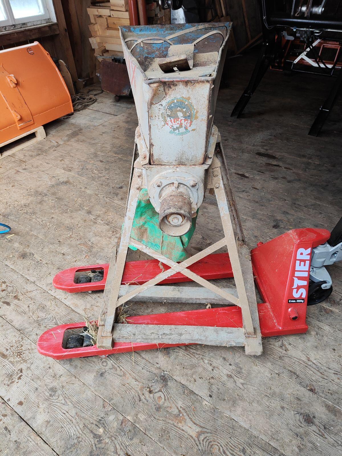 Obsthäckler Samix zu verschenken 2