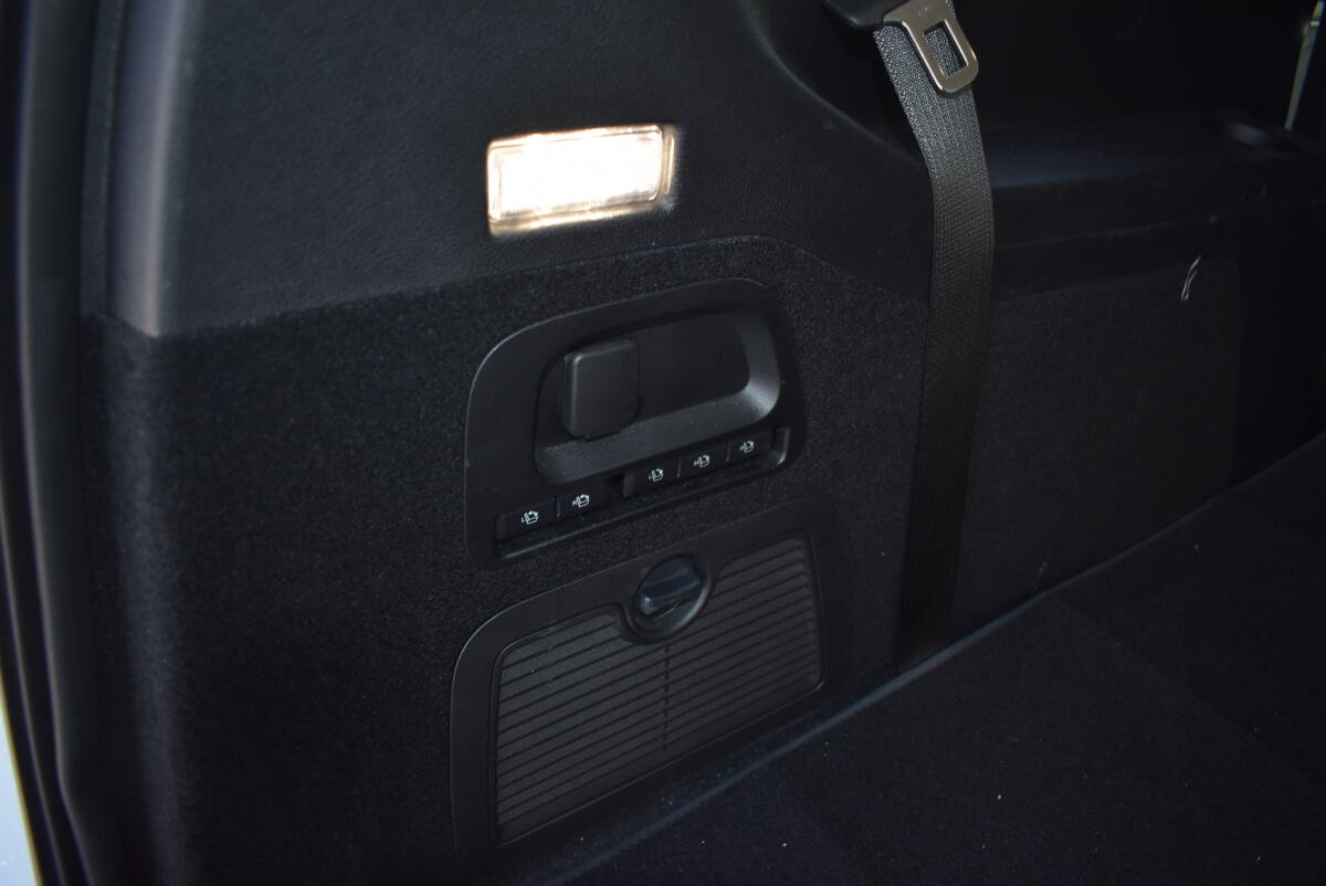 Ford Galaxy Titanium Aut. 7 Sitze 2