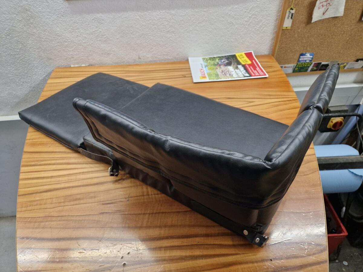 Sitzpolster Steyr T80 15er 18er links mit Verlängerung 2