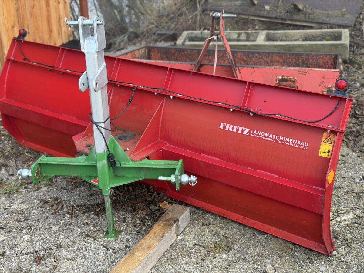 Schneeschild / Schneepflug für Traktor – robust 2