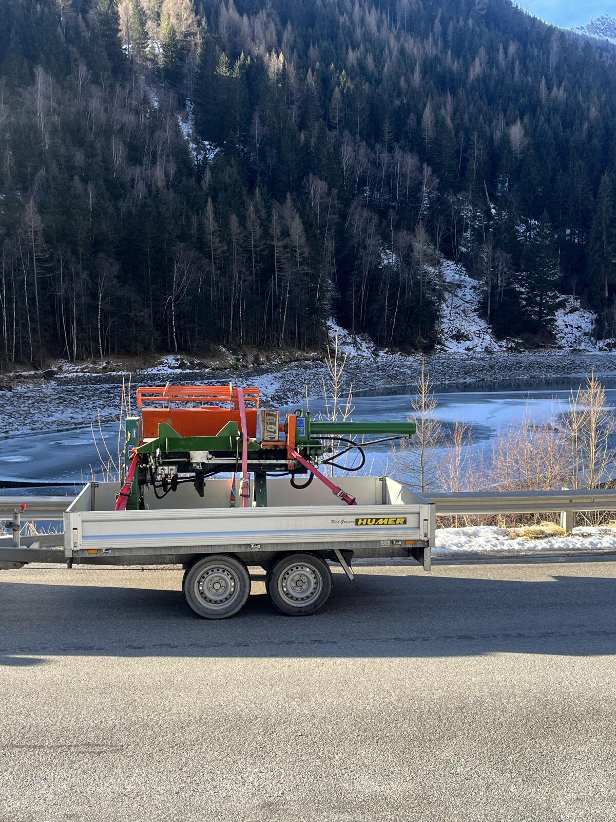 Posch Holzspalter liegend 2