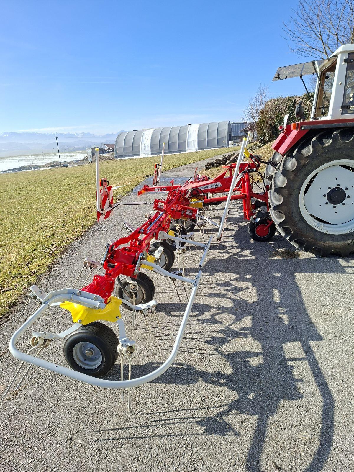 Pöttinger Kreiselheuer Hit 8.81 3