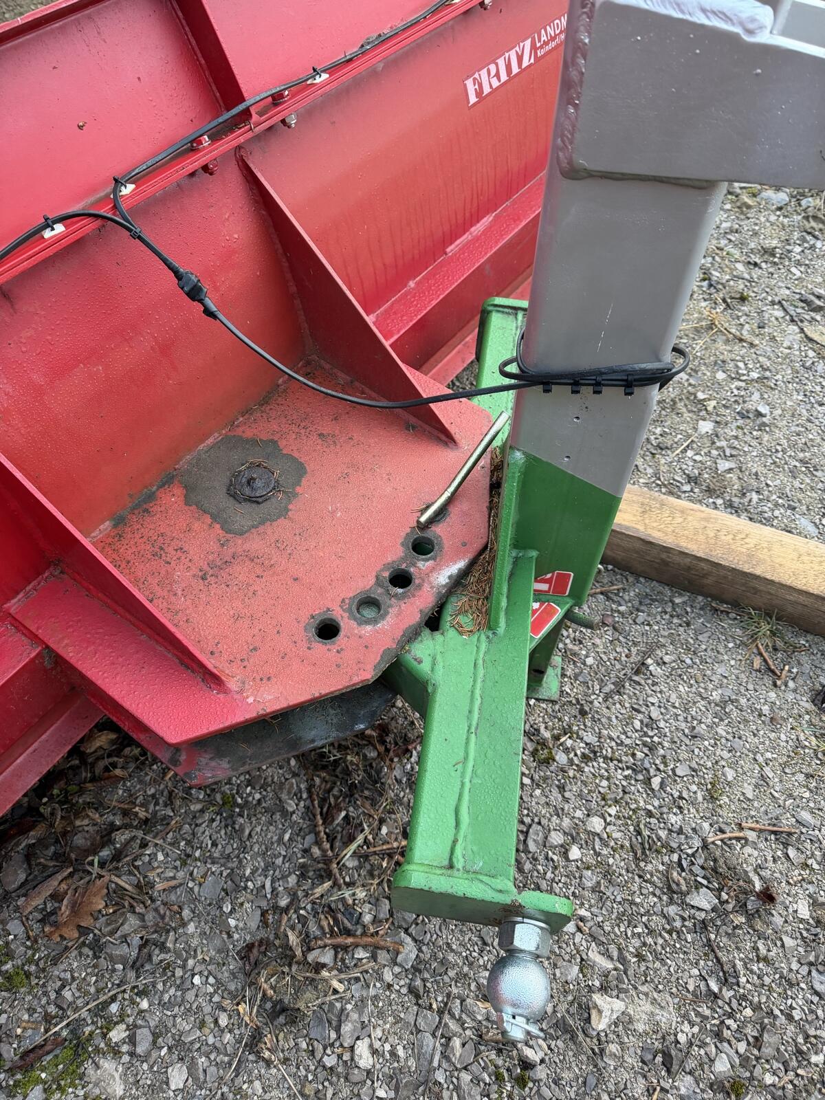 Schneeschild / Schneepflug für Traktor – robust 3