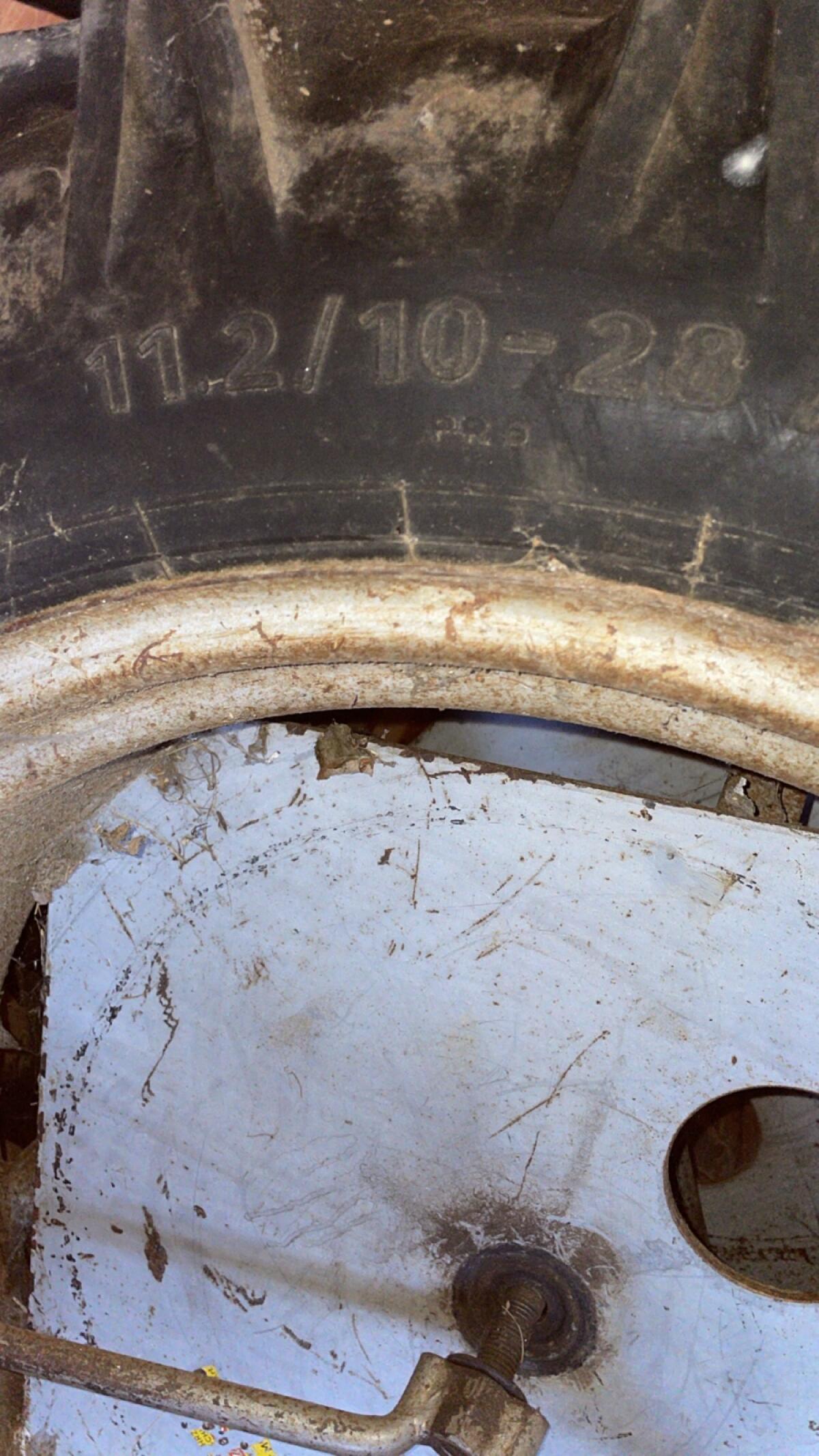 Zwillingsräder 11.2/10 R28 2