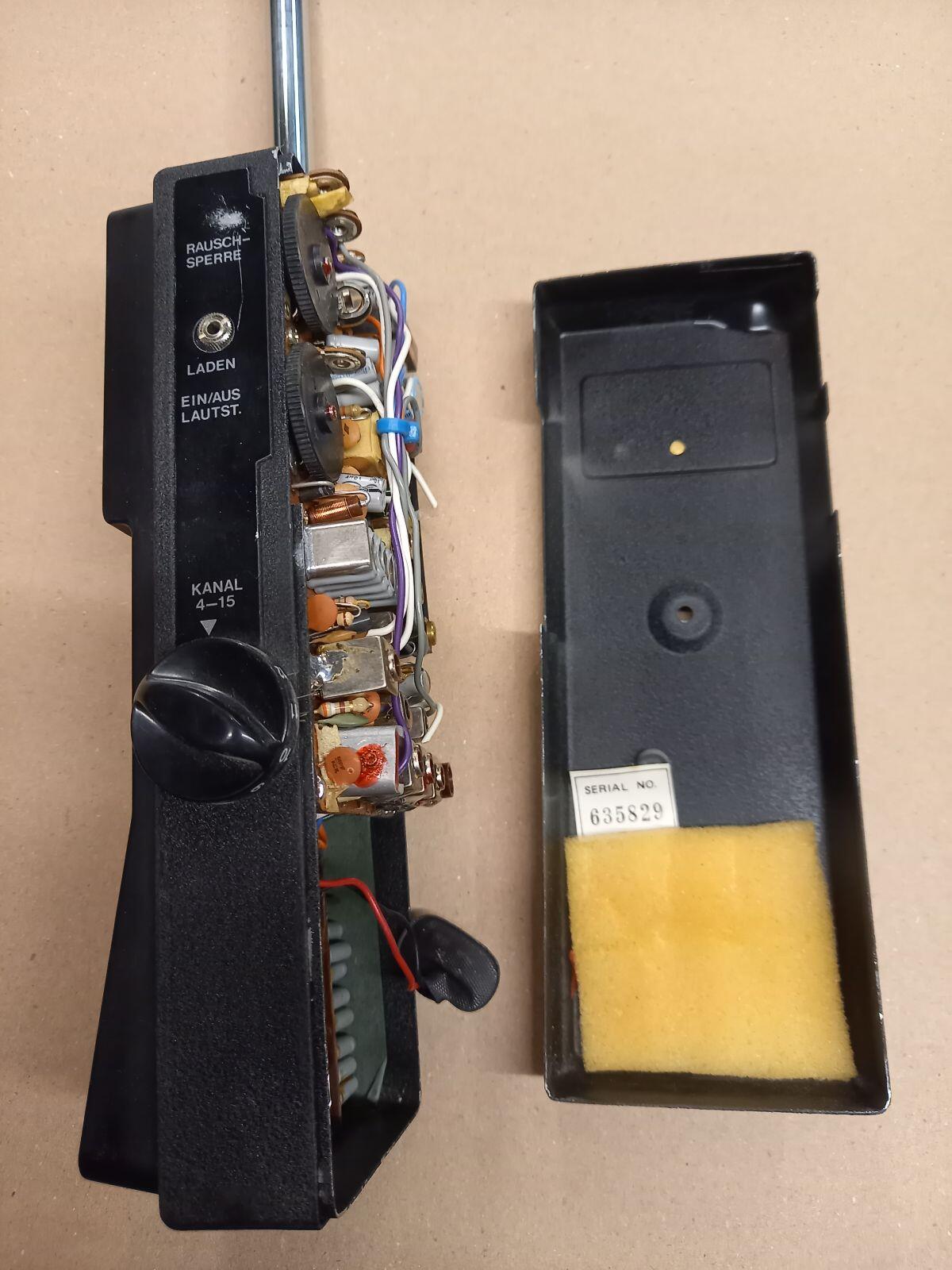 Funkgerät Universum 12 3