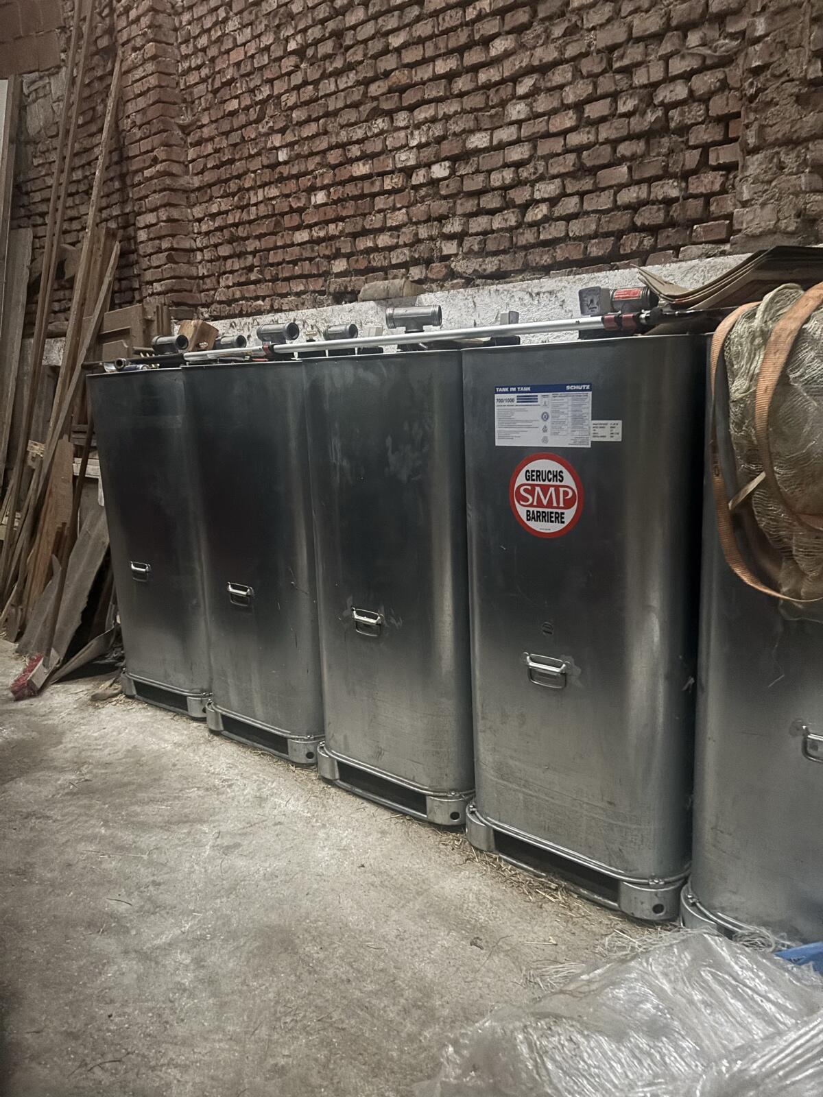 5 stk 1000 Liter Dieseltank Doppelwandig 2