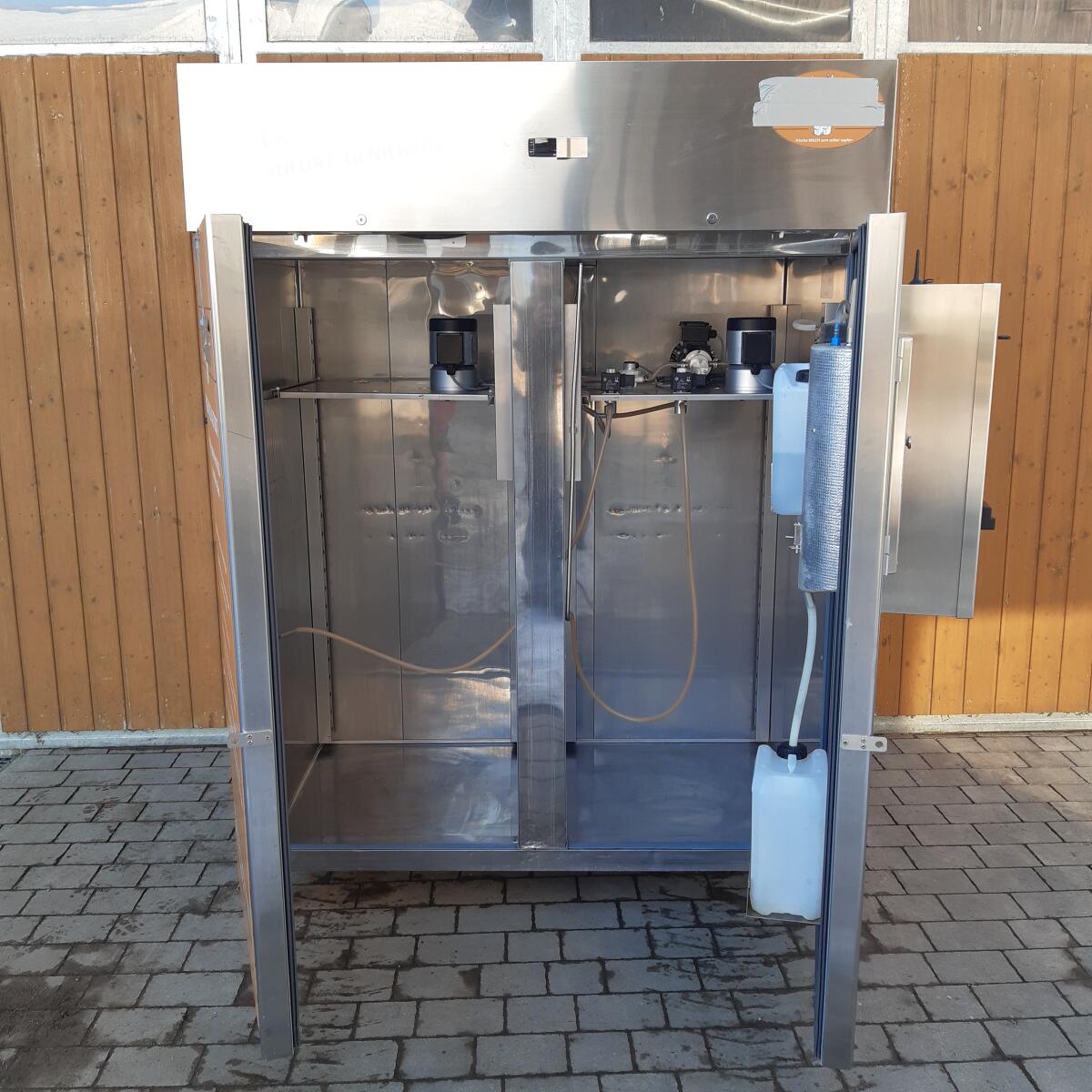 Milchautomat Brunimat 1300 DUO, Verkaufsautomat 2