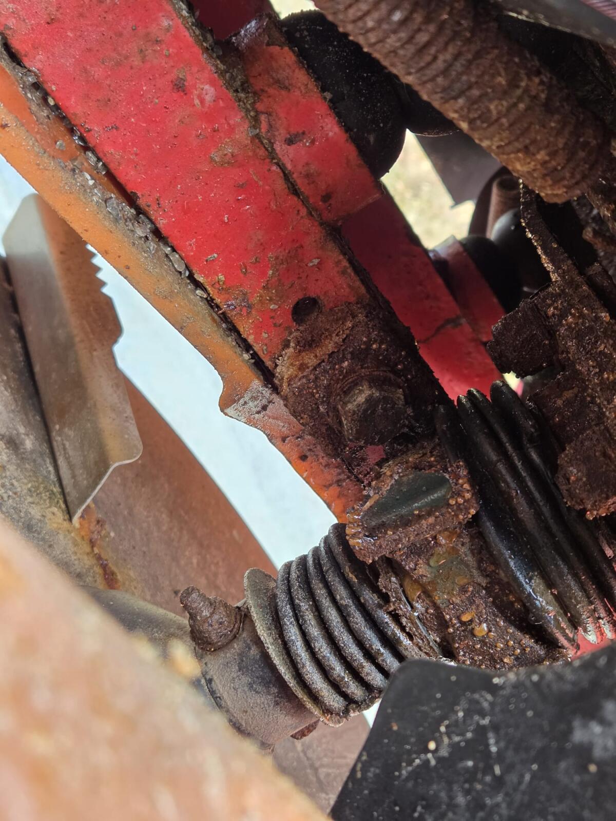 Salzstreuer Splitter 1.200 kg/850 l gebraucht 3