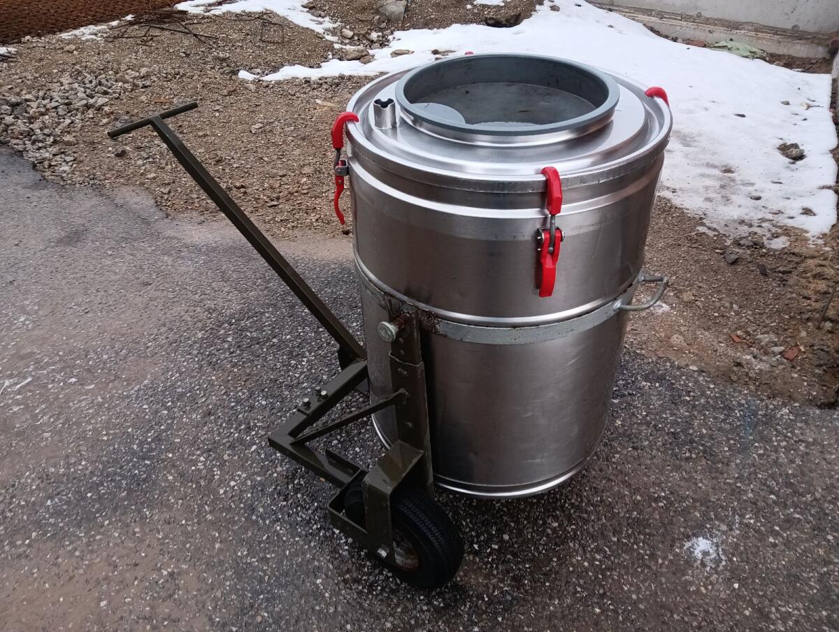 200 l Milchtank mit Wagerl 2