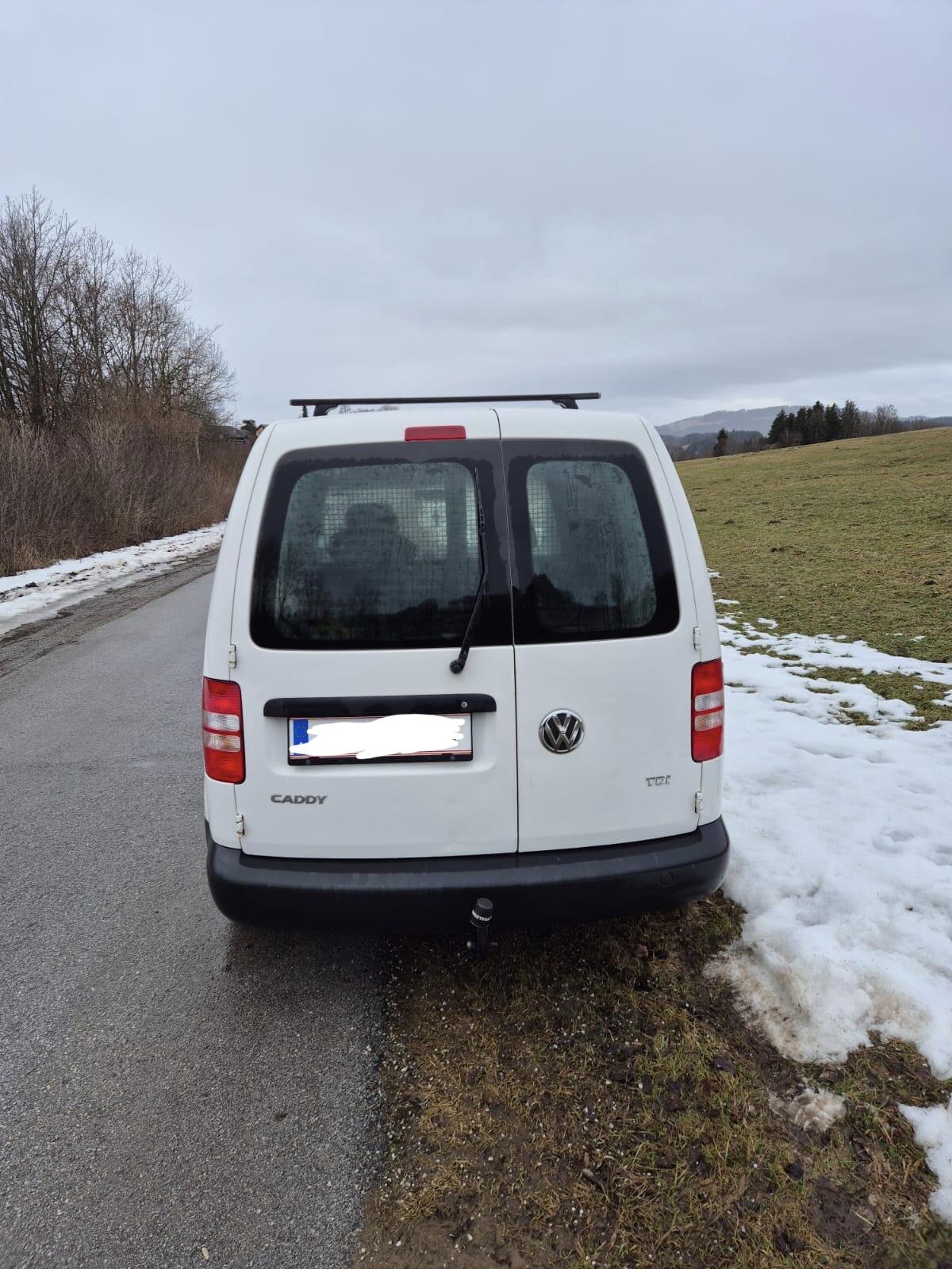 VW Caddy 1.6 TDI – Anhängerkupplung, Dachträger, sofort eins 2