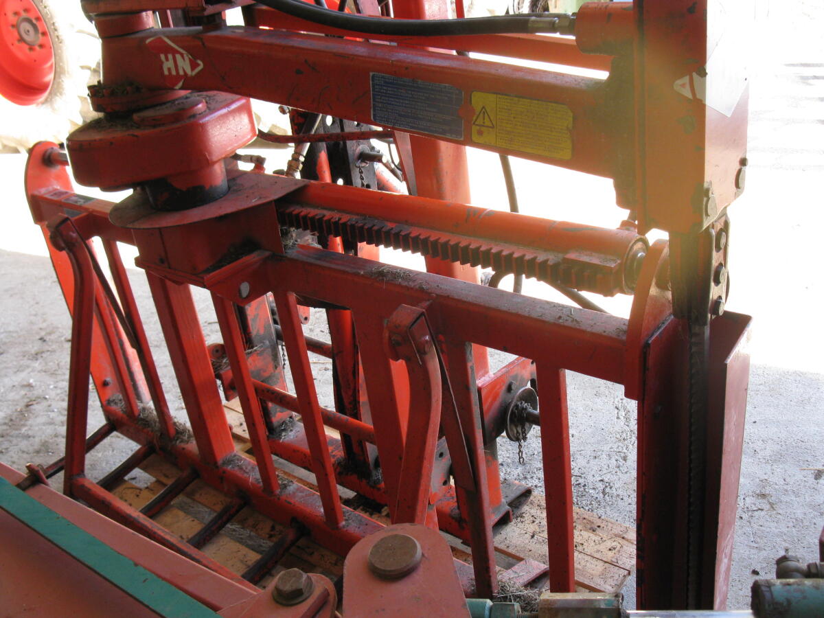 Kuhn Siloblockschneider 3