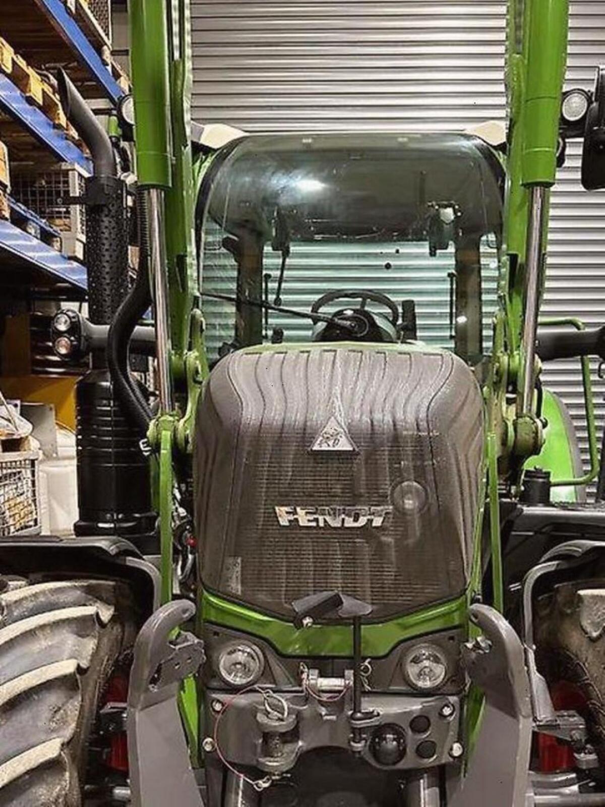 Fendt 310 Vario mit Frontlader 3