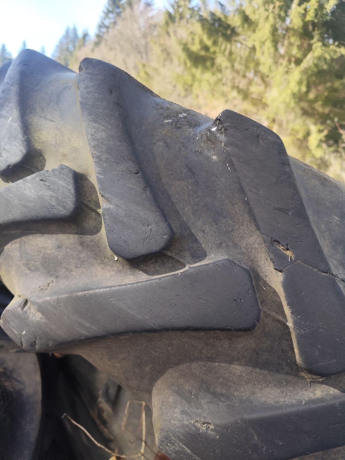 Zwillingsreifen 12.4-32 3