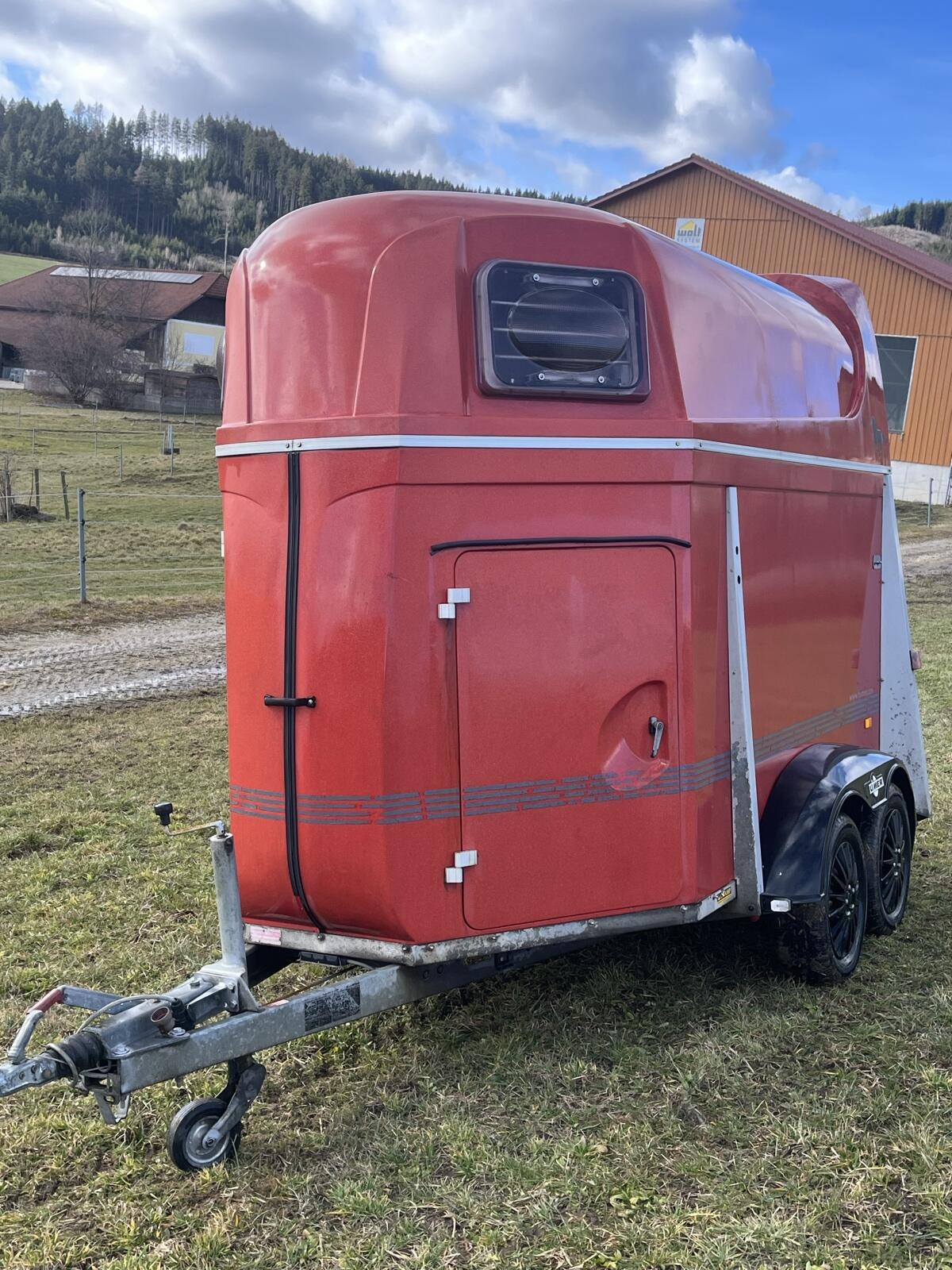 Pferdeanhänger 2
