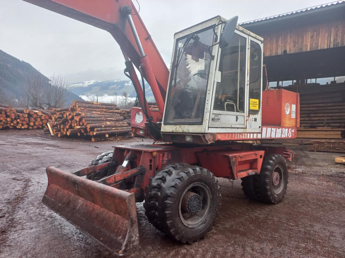 Poclain Mobilbagger Holzbagger 81P 2