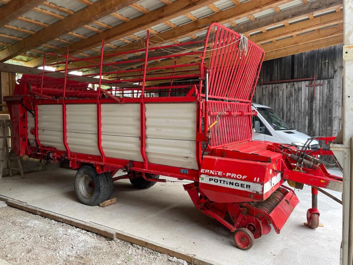 Ladewagen Pöttinger 2