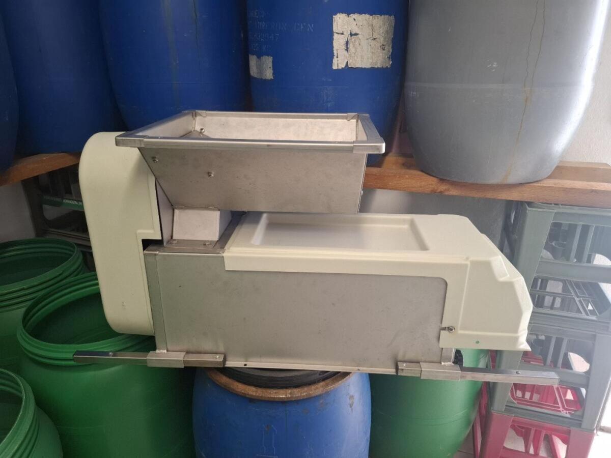 Verkaufe Entkernungsmaschine 3