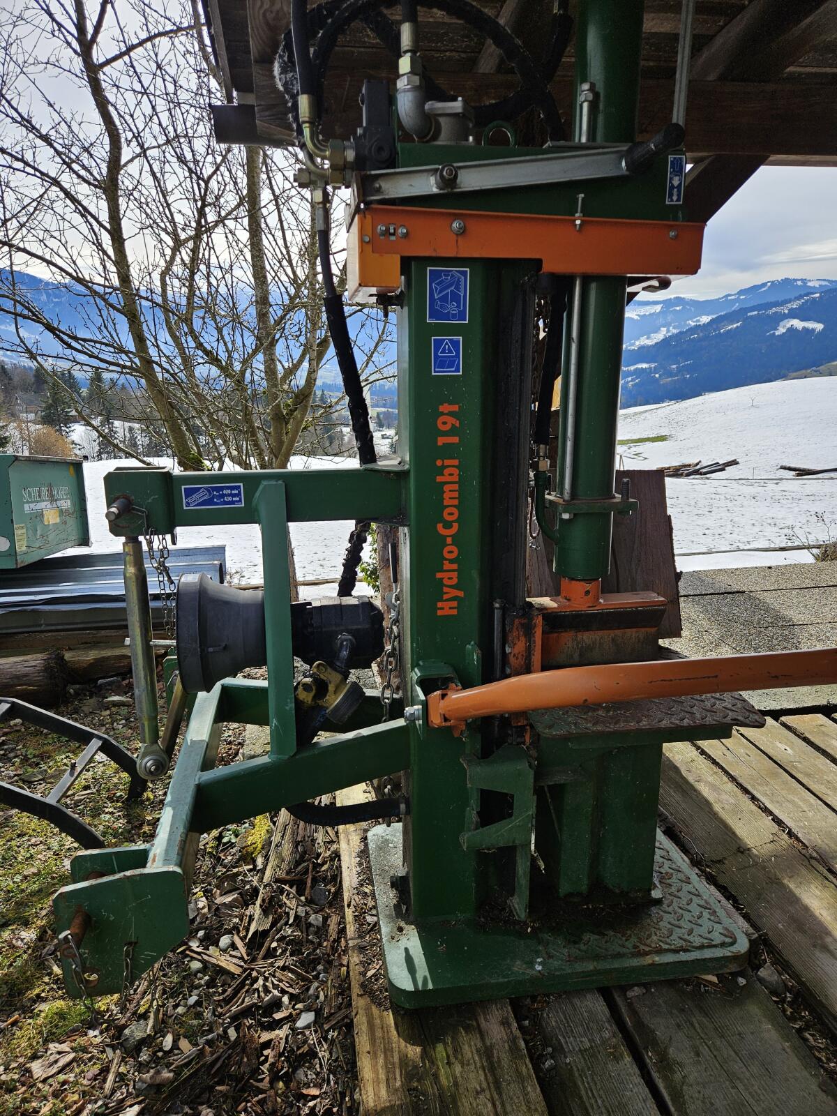 Posch Holzspalter Hydro-Combi 19 t 2