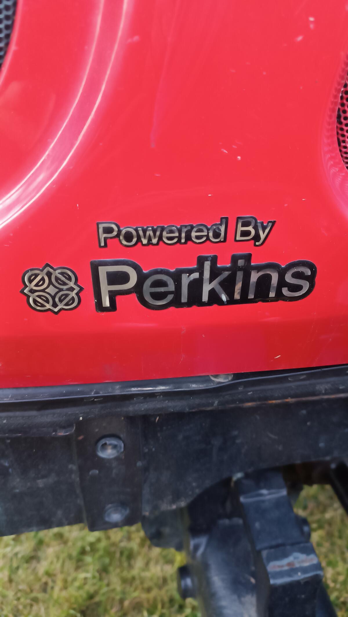 HATTAT A110 Perkins 102 PS sehr gut erhalten 3