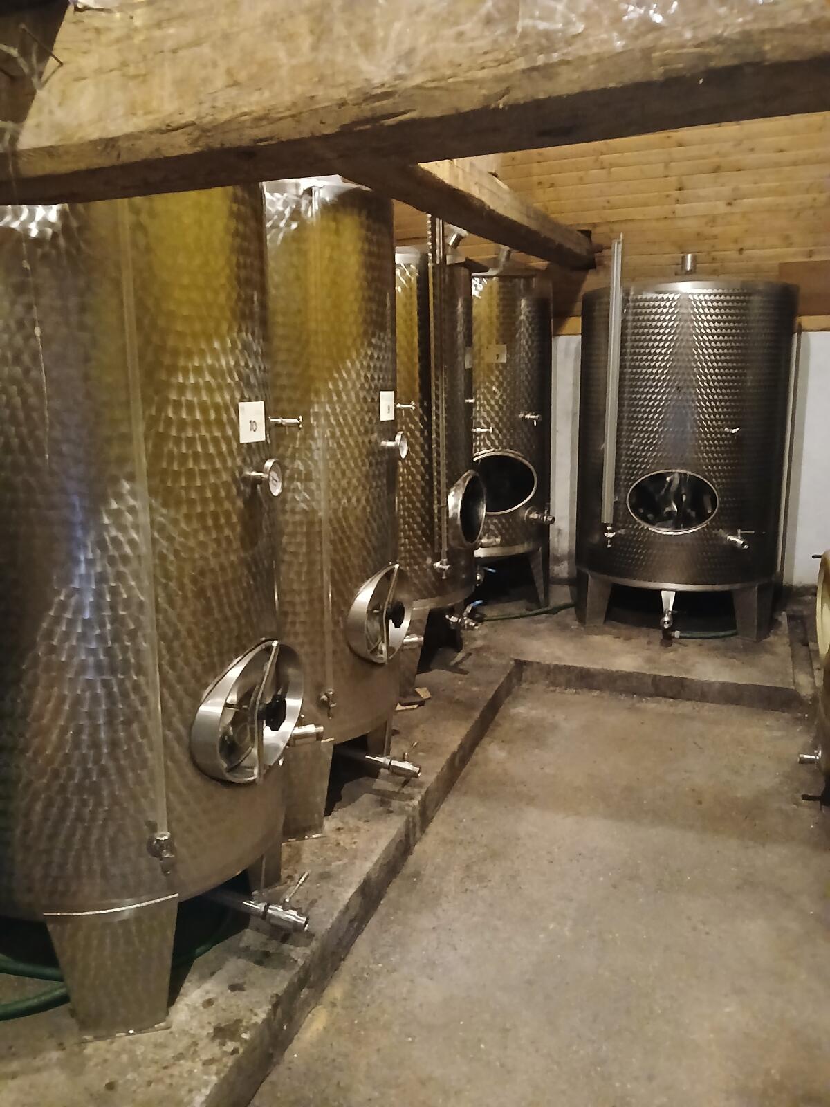 Weintank Edelstahl 2