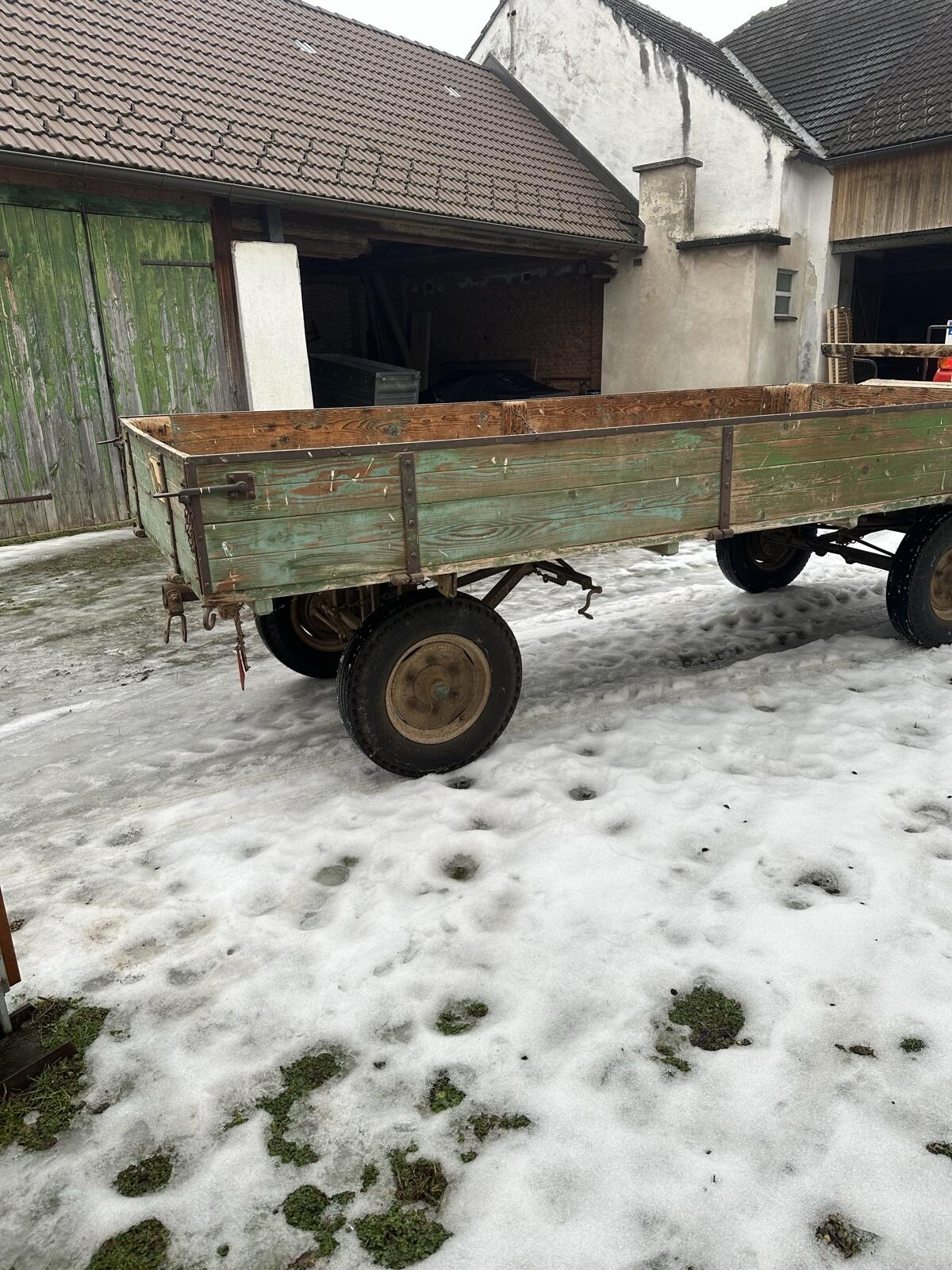 Anhänger mit Sitzbank 3