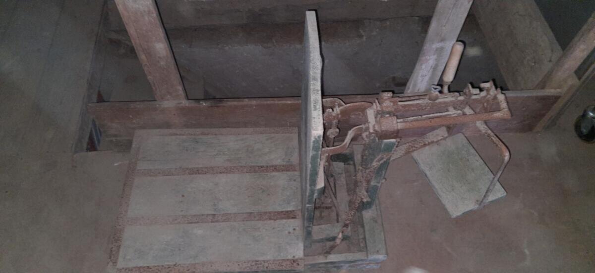 Uralte antike Waage 3