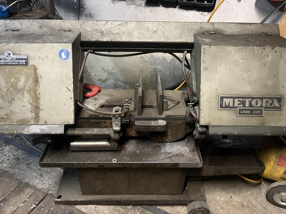 Metallbandsäge Metora 220 3