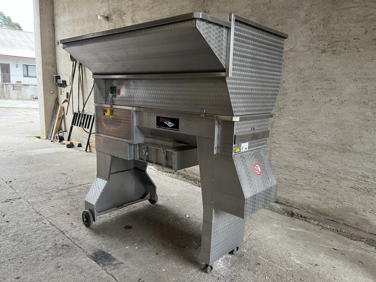 Abbeermaschine, Rebler Weinbau CMA Lugana 2 3