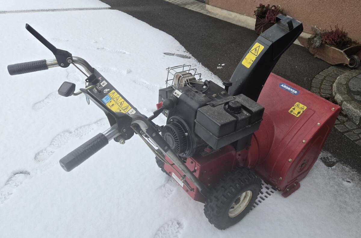 Verkaufe Schneefräse Toro 824XL 3