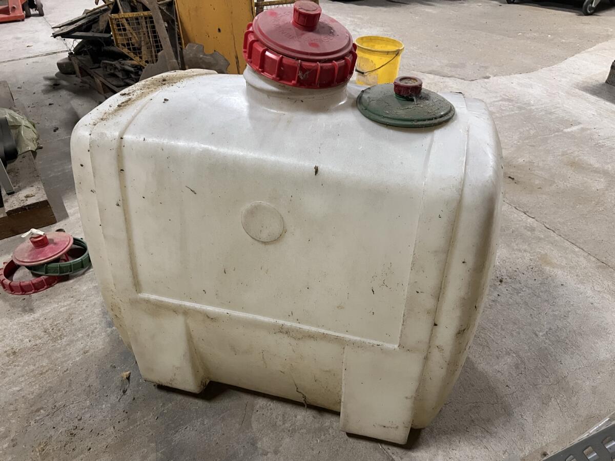 400 l Weintank aus Kunststoff, Tank, Fass 2