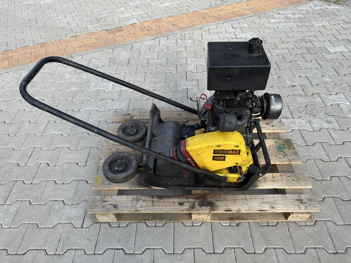 Rüttelplatte Vibromax AVS 1300B 2